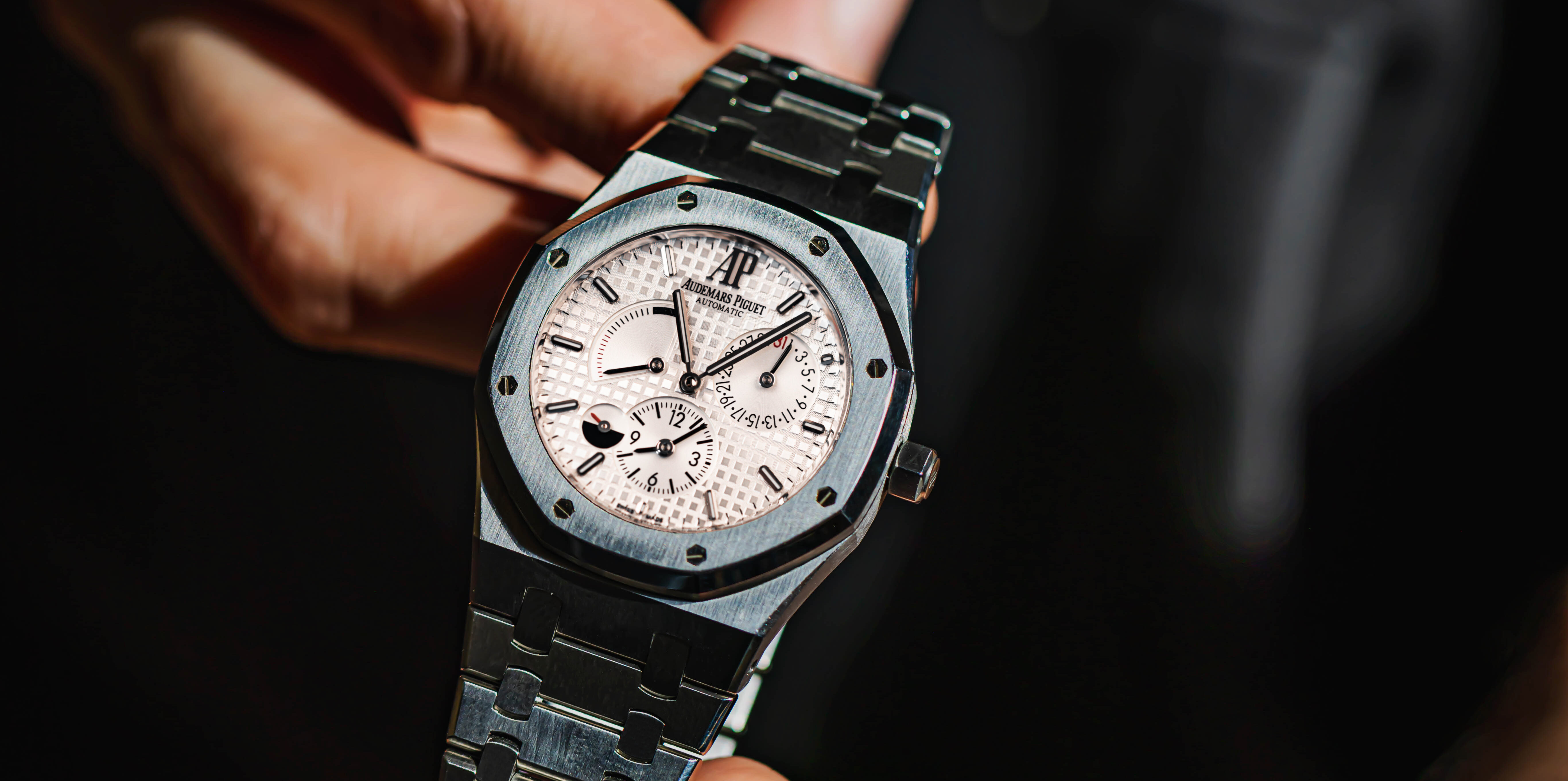 How Much Does A Midsize Audemars Piguet Royal Oak Cost?